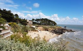 Appartement vue mer. A 40m de la plage.